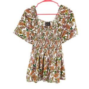Kristin Nicole Size 1X XL Short Sleeve Smocked Blouse Shirt Top Floral